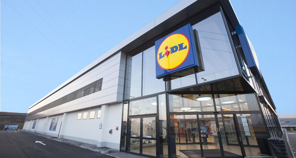 Lidl tutela l'ambiente eliminando gli scontrini, ma scoppia la polemica